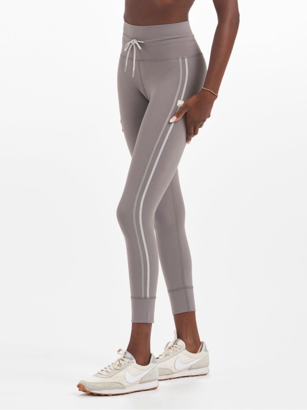 Vuori Daily Sport Legging Size Medium Smoke